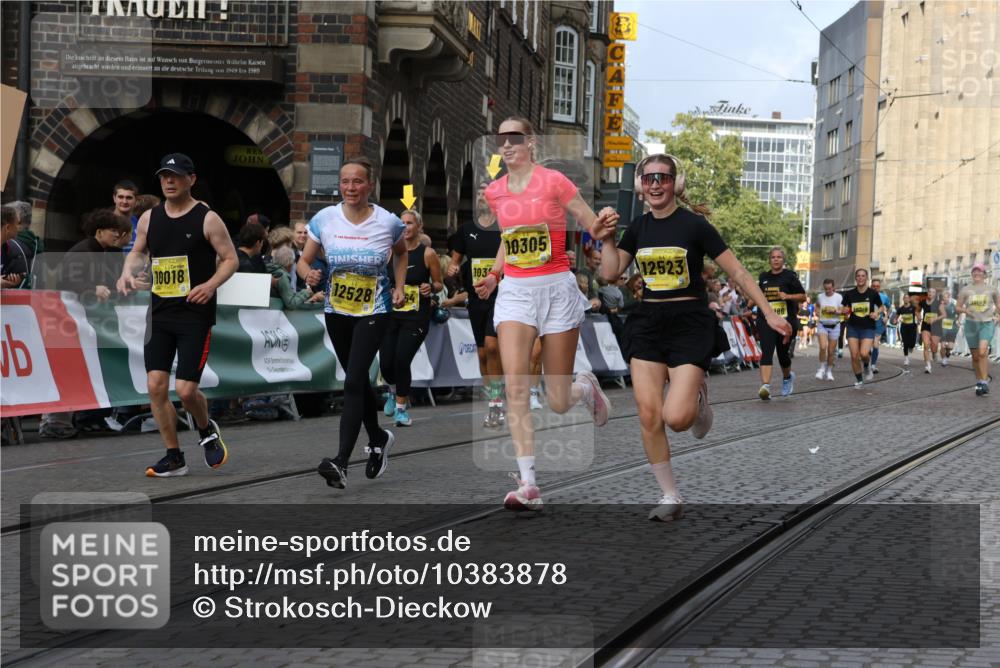 13.09.2026 - 21. swb-Marathon Bremen Strokosch-Dieckow http://msf.ph/oto/10383878 13.09.2026 11:06:01 Ziel 10168, 10238, 10259, 10260, 10305, 10457, 10864, 11024, 11520, 11724, 11791, 11892, 11947, 12156, 12273, 12330, 12362, 12378, 12501, 12523, 12773, 10204, 10375, 10662, 11029, 11156, 11460, 11674, 11690, 11775, 11786, 12486 meine-sportfotos.de