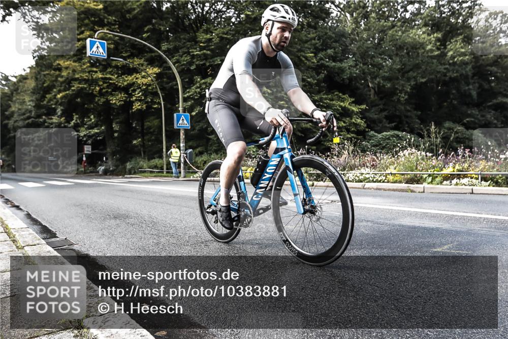 13.09.2026 - Stadtparktriathlon H.Heesch http://msf.ph/oto/10383881 13.09.2026 11:17:11 Radfahren 657 meine-sportfotos.de