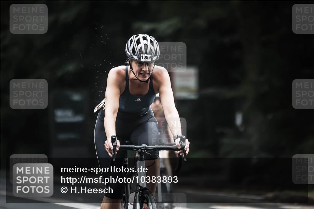 13.09.2026 - Stadtparktriathlon H.Heesch http://msf.ph/oto/10383893 13.09.2026 12:33:47 Radfahren 1008, 1086, 1093, 1099, 1117, 1131 meine-sportfotos.de