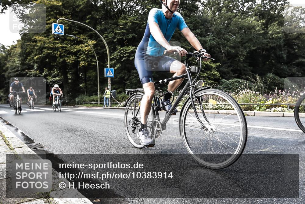 13.09.2026 - Stadtparktriathlon H.Heesch http://msf.ph/oto/10383914 13.09.2026 11:17:21 Radfahren 548, 593, 625, 637, 690, 697, 770, 772 meine-sportfotos.de