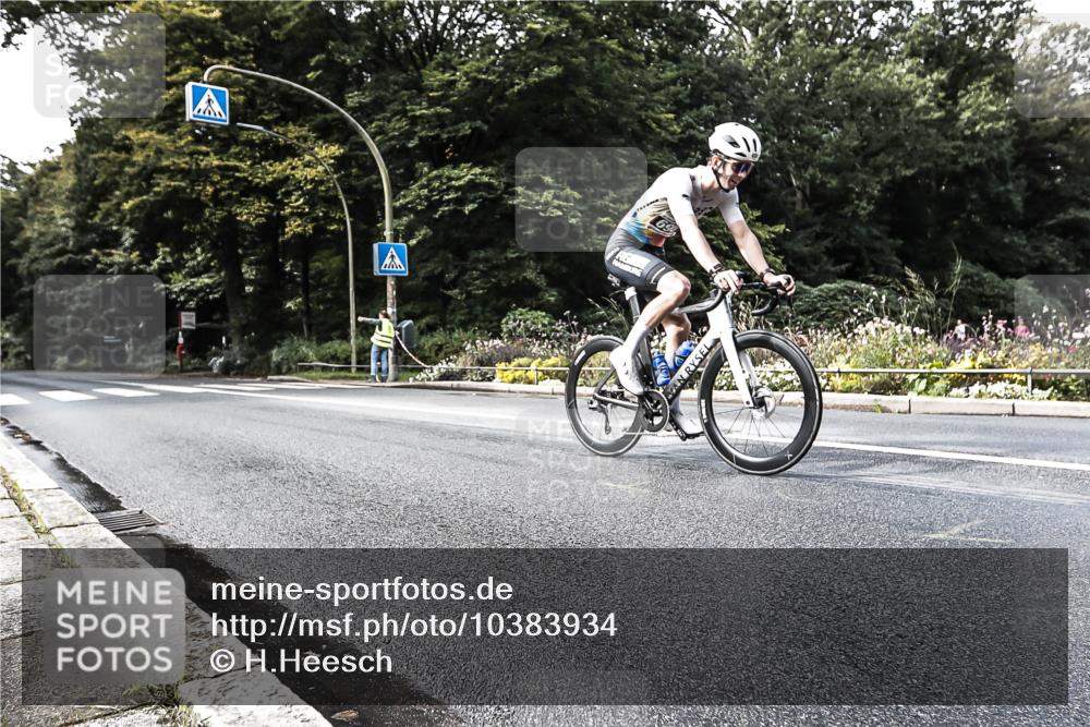 13.09.2026 - Stadtparktriathlon H.Heesch http://msf.ph/oto/10383934 13.09.2026 11:17:24 Radfahren 548, 625, 637, 690, 697, 770, 772 meine-sportfotos.de