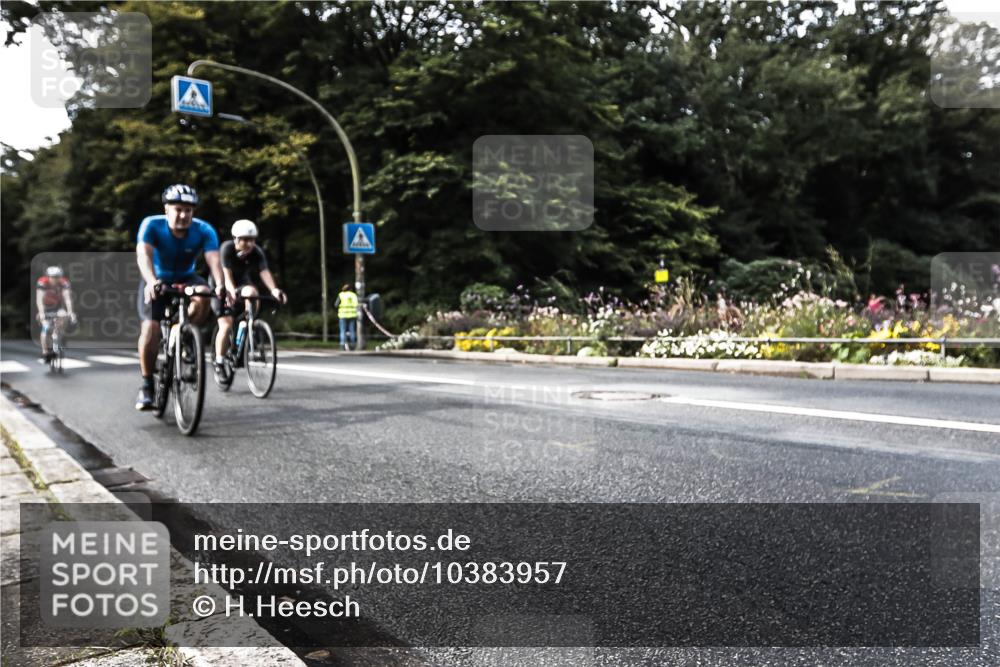 13.09.2026 - Stadtparktriathlon H.Heesch http://msf.ph/oto/10383957 13.09.2026 11:17:28 Radfahren 497, 616, 736, 771 meine-sportfotos.de