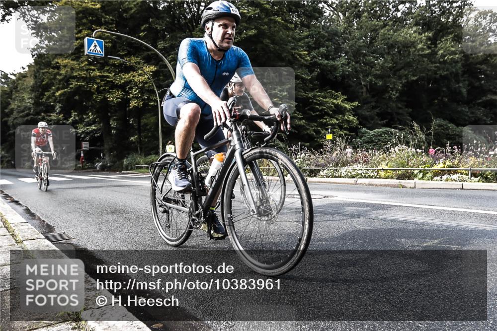 13.09.2026 - Stadtparktriathlon H.Heesch http://msf.ph/oto/10383961 13.09.2026 11:17:28 Radfahren 497, 616, 736, 771 meine-sportfotos.de