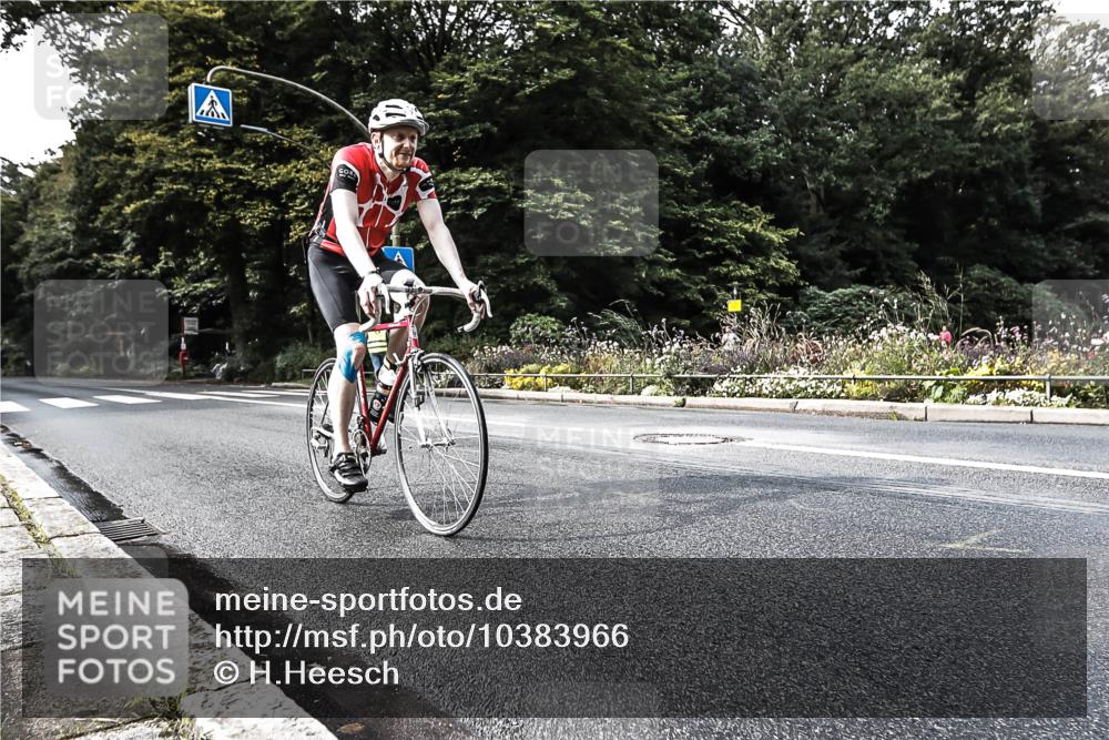 13.09.2026 - Stadtparktriathlon H.Heesch http://msf.ph/oto/10383966 13.09.2026 11:17:29 Radfahren 497, 616, 736, 771 meine-sportfotos.de