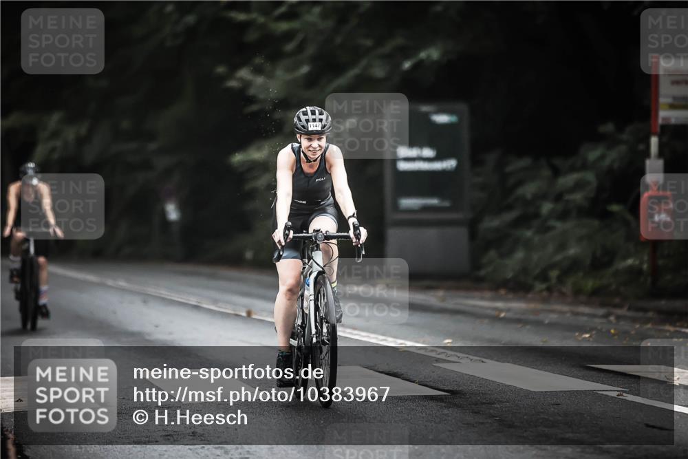 13.09.2026 - Stadtparktriathlon H.Heesch http://msf.ph/oto/10383967 13.09.2026 12:33:57 Radfahren 1086, 1139, 1147, 1161 meine-sportfotos.de