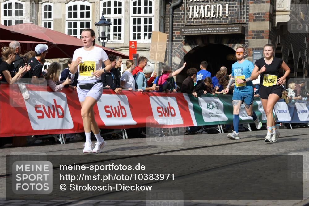 13.09.2026 - 21. swb-Marathon Bremen Strokosch-Dieckow http://msf.ph/oto/10383971 13.09.2026 11:06:12 Ziel 10018, 10168, 10238, 10305, 10382, 10457, 10619, 11024, 11132, 11164, 11477, 12186, 12378, 12523, 12528, 12773, 10376, 10681, 10682, 10852, 10853, 11028, 11340, 11374, 11432, 11690, 11729, 11849, 12217, 12479 meine-sportfotos.de