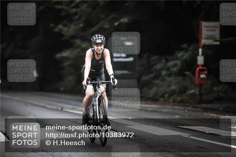13.09.2026 - Stadtparktriathlon H.Heesch http://msf.ph/oto/10383972 13.09.2026 12:33:57 Radfahren 1086, 1139, 1147, 1161 meine-sportfotos.de