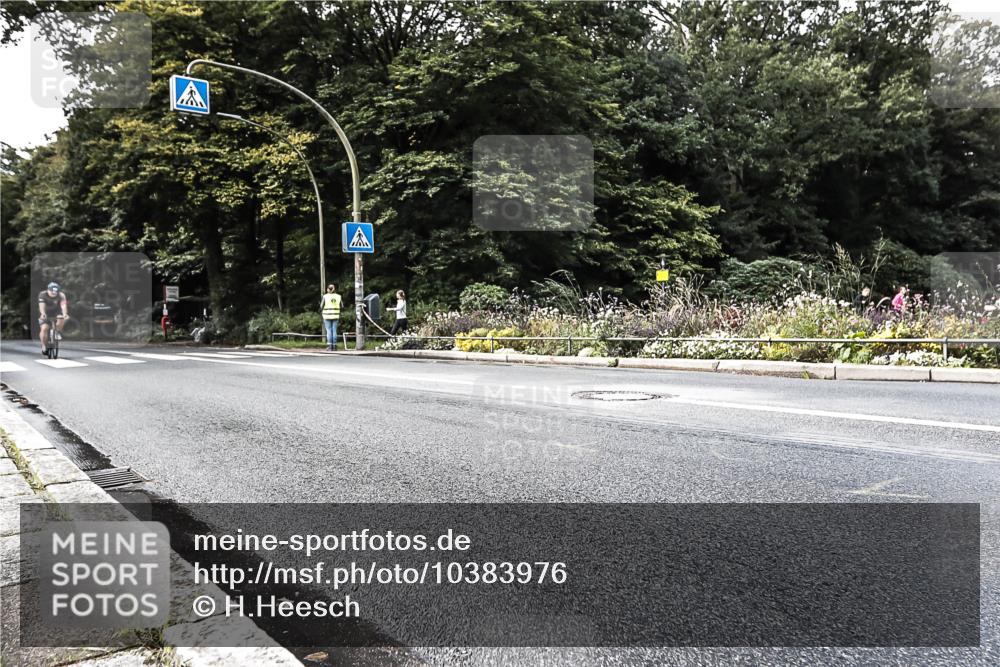13.09.2026 - Stadtparktriathlon H.Heesch http://msf.ph/oto/10383976 13.09.2026 11:17:34 Radfahren 562, 1799 meine-sportfotos.de
