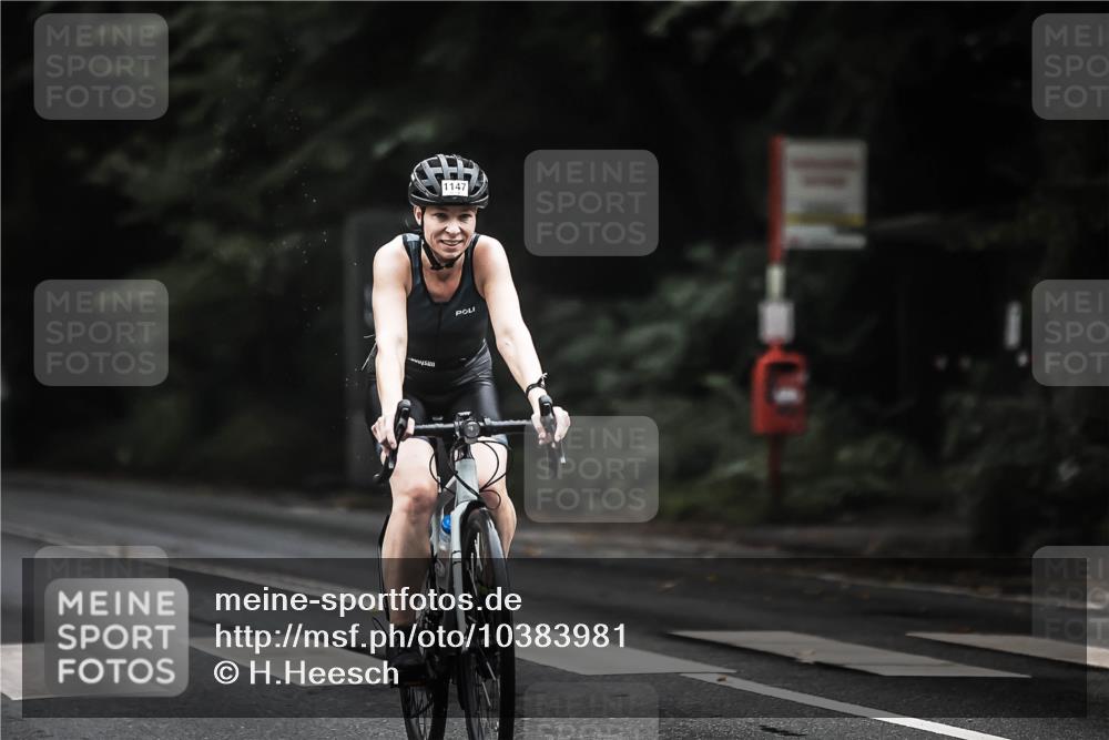 13.09.2026 - Stadtparktriathlon H.Heesch http://msf.ph/oto/10383981 13.09.2026 12:33:57 Radfahren 1086, 1139, 1147, 1161 meine-sportfotos.de