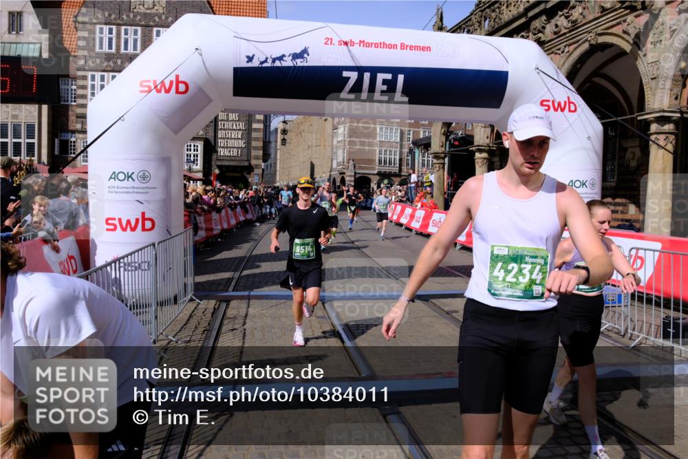 13.09.2026 - 21. swb-Marathon Bremen Tim E. http://msf.ph/oto/10384011 13.09.2026 13:21:45 Ziel 1130, 2570, 2904, 3120, 3202, 3435, 3534, 3655, 4165, 4234, 4445, 4484, 4519, 5542, 6862, 8184, 8270, 8384, 8730, 8923, 9048, 9514, 9722, 9900, 13145 meine-sportfotos.de
