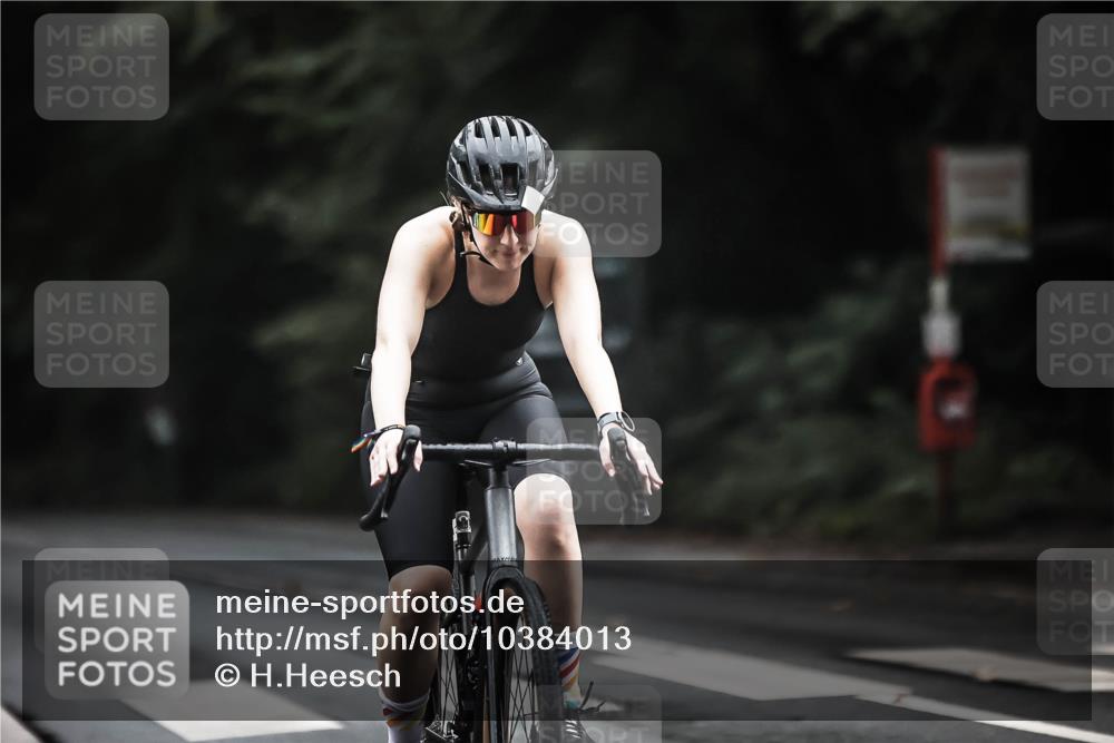 13.09.2026 - Stadtparktriathlon H.Heesch http://msf.ph/oto/10384013 13.09.2026 12:34:00 Radfahren 987, 1031, 1139, 1147, 1161, 1308 meine-sportfotos.de