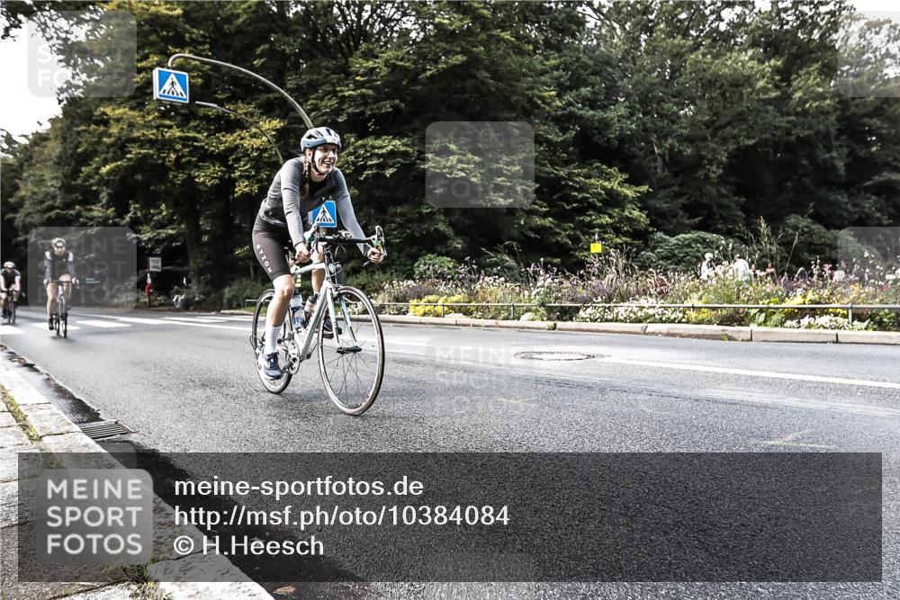 13.09.2026 - Stadtparktriathlon H.Heesch http://msf.ph/oto/10384084 13.09.2026 11:18:36 Radfahren 573, 718, 786, 820, 821 meine-sportfotos.de