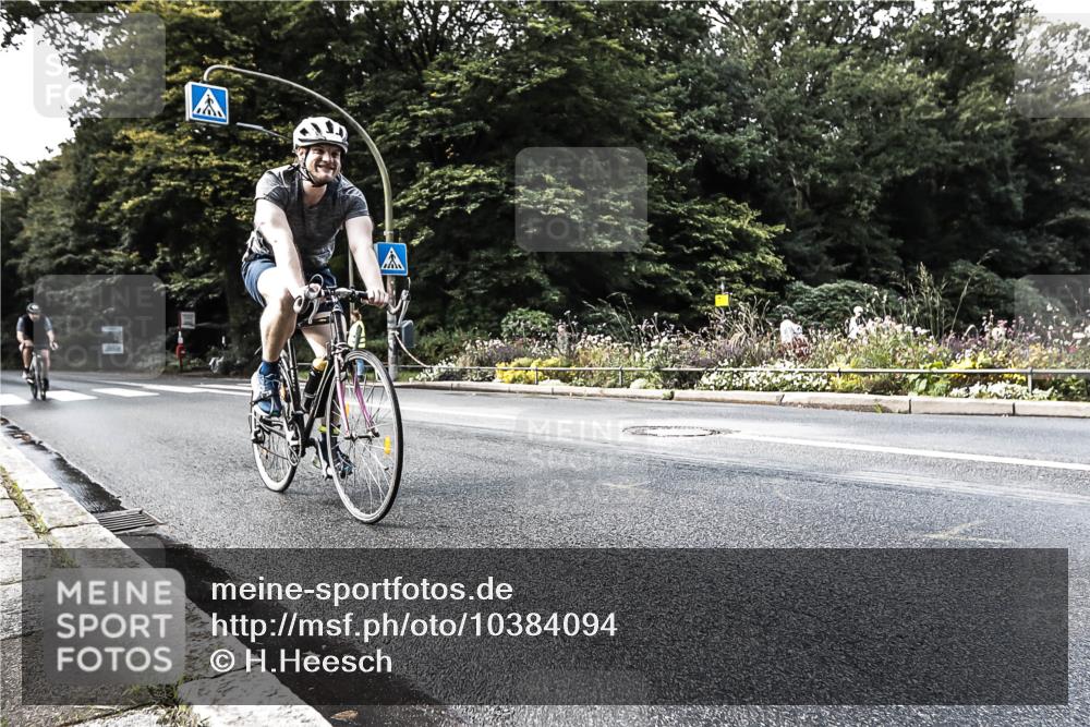 13.09.2026 - Stadtparktriathlon H.Heesch http://msf.ph/oto/10384094 13.09.2026 11:18:38 Radfahren 573, 610, 718, 786 meine-sportfotos.de