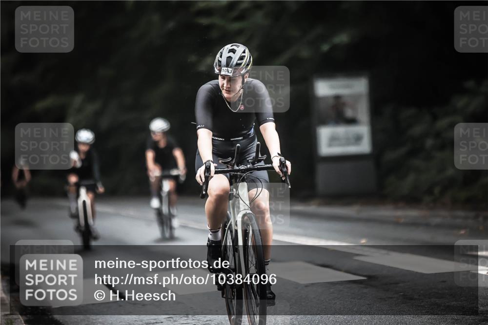 13.09.2026 - Stadtparktriathlon H.Heesch http://msf.ph/oto/10384096 13.09.2026 12:34:08 Radfahren 987, 1031, 1089, 1096, 1150, 1161, 1184, 1308 meine-sportfotos.de