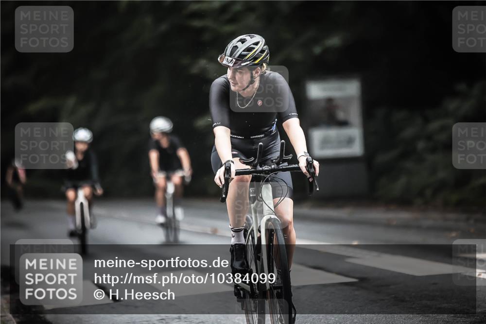 13.09.2026 - Stadtparktriathlon H.Heesch http://msf.ph/oto/10384099 13.09.2026 12:34:08 Radfahren 987, 1031, 1089, 1096, 1150, 1161, 1184, 1308 meine-sportfotos.de
