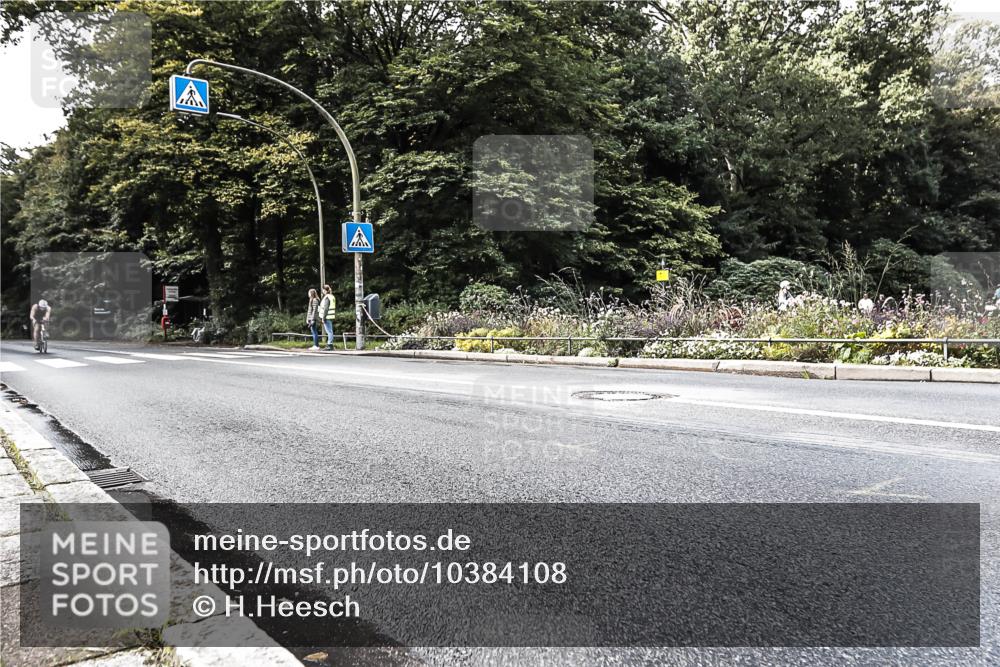 13.09.2026 - Stadtparktriathlon H.Heesch http://msf.ph/oto/10384108 13.09.2026 11:18:47 Radfahren 688, 754 meine-sportfotos.de