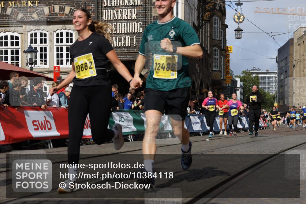13.09.2026 - 21. swb-Marathon Bremen Strokosch-Dieckow http://msf.ph/oto/10384118 13.09.2026 11:06:15 Ziel 10018, 10168, 10204, 10305, 10382, 10619, 10662, 11024, 11132, 11156, 11164, 11477, 11775, 12186, 12378, 12486, 12523, 12528, 12773, 10376, 10681, 10682, 10852, 10853, 11028, 11340, 11374, 11432, 11729, 11849, 12217, 12479, 12485 meine-sportfotos.de