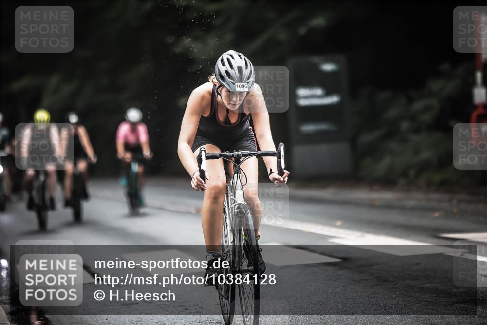 13.09.2026 - Stadtparktriathlon H.Heesch http://msf.ph/oto/10384128 13.09.2026 12:34:13 Radfahren 1043, 1089, 1096, 1104, 1141, 1145, 1150, 1170, 1184, 1187 meine-sportfotos.de