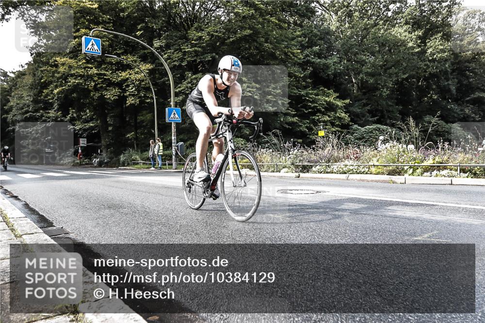 13.09.2026 - Stadtparktriathlon H.Heesch http://msf.ph/oto/10384129 13.09.2026 11:18:50 Radfahren 603, 688 meine-sportfotos.de