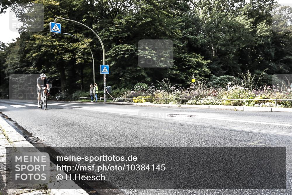 13.09.2026 - Stadtparktriathlon H.Heesch http://msf.ph/oto/10384145 13.09.2026 11:18:51 Radfahren 603, 688 meine-sportfotos.de