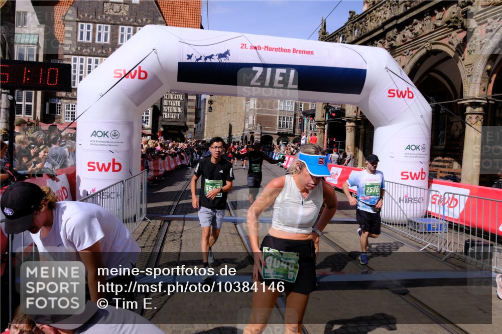 13.09.2026 - 21. swb-Marathon Bremen Tim E. http://msf.ph/oto/10384146 13.09.2026 13:21:59 Ziel 572, 1130, 1254, 2088, 2397, 2570, 3290, 3435, 3655, 3695, 3930, 3934, 4735, 5542, 6865, 6976, 7176, 8270, 8384, 8947, 9048, 9059, 9421, 10120, 13145 meine-sportfotos.de