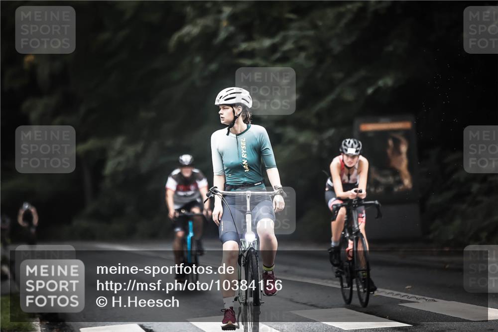 13.09.2026 - Stadtparktriathlon H.Heesch http://msf.ph/oto/10384156 13.09.2026 12:34:18 Radfahren 1029, 1043, 1096, 1104, 1141, 1145, 1170, 1187 meine-sportfotos.de