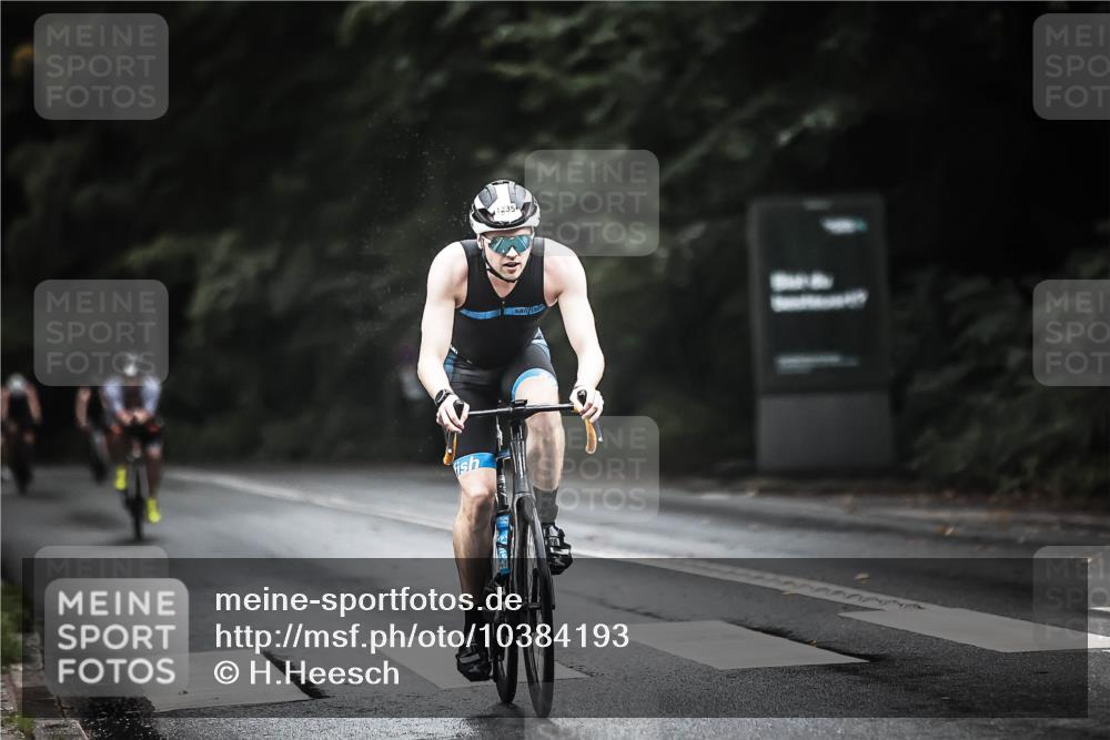 13.09.2026 - Stadtparktriathlon H.Heesch http://msf.ph/oto/10384193 13.09.2026 12:34:26 Radfahren 1005, 1029, 1235 meine-sportfotos.de