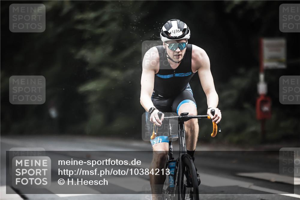 13.09.2026 - Stadtparktriathlon H.Heesch http://msf.ph/oto/10384213 13.09.2026 12:34:26 Radfahren 1005, 1029, 1235 meine-sportfotos.de