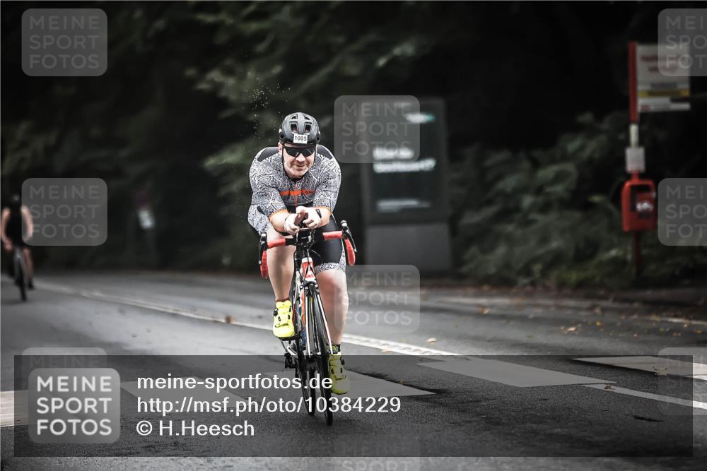 13.09.2026 - Stadtparktriathlon H.Heesch http://msf.ph/oto/10384229 13.09.2026 12:34:29 Radfahren 1005, 1144, 1159, 1235 meine-sportfotos.de