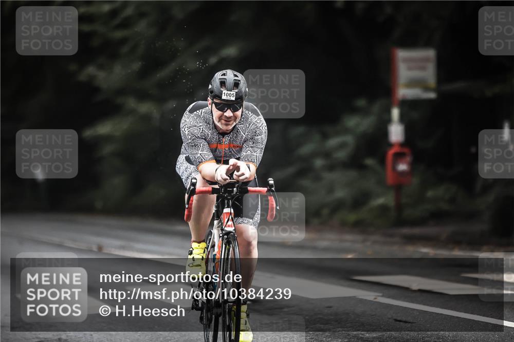 13.09.2026 - Stadtparktriathlon H.Heesch http://msf.ph/oto/10384239 13.09.2026 12:34:30 Radfahren 1005, 1144, 1159, 1167, 1224, 1235 meine-sportfotos.de