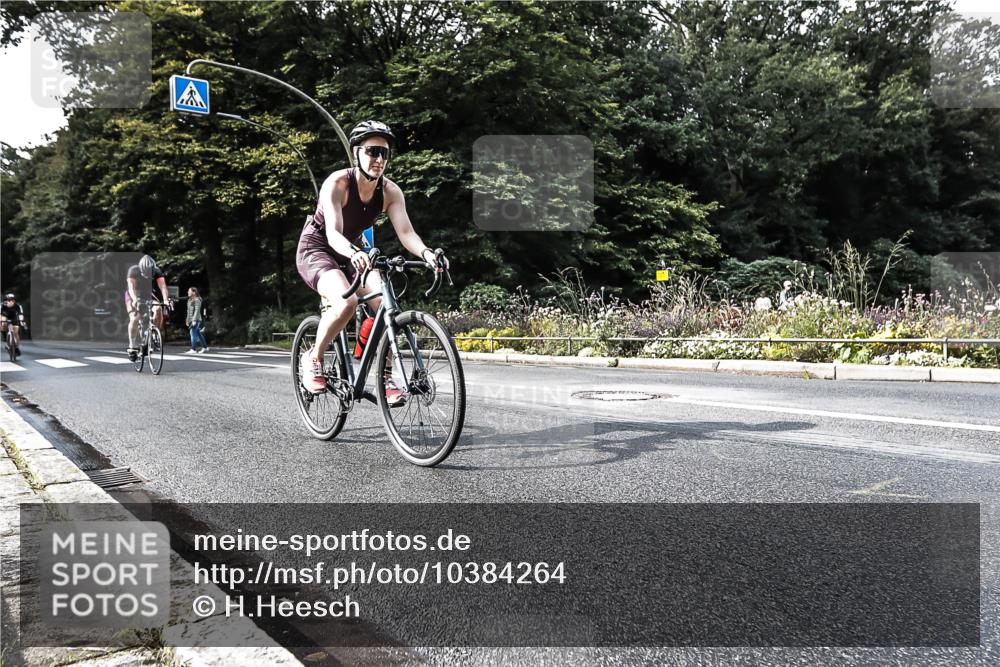 13.09.2026 - Stadtparktriathlon H.Heesch http://msf.ph/oto/10384264 13.09.2026 11:19:02 Radfahren 524, 710, 721, 726, 778 meine-sportfotos.de