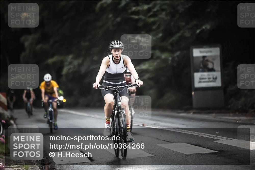13.09.2026 - Stadtparktriathlon H.Heesch http://msf.ph/oto/10384266 13.09.2026 12:34:35 Radfahren 1005, 1027, 1144, 1159, 1167, 1224 meine-sportfotos.de