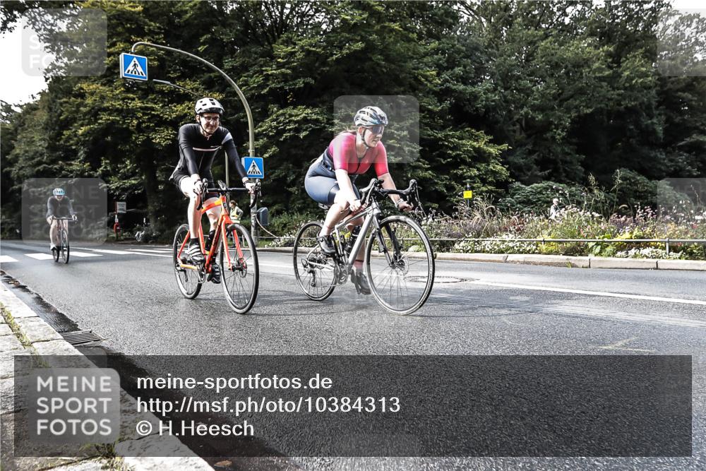 13.09.2026 - Stadtparktriathlon H.Heesch http://msf.ph/oto/10384313 13.09.2026 11:19:13 Radfahren 706, 731, 769 meine-sportfotos.de