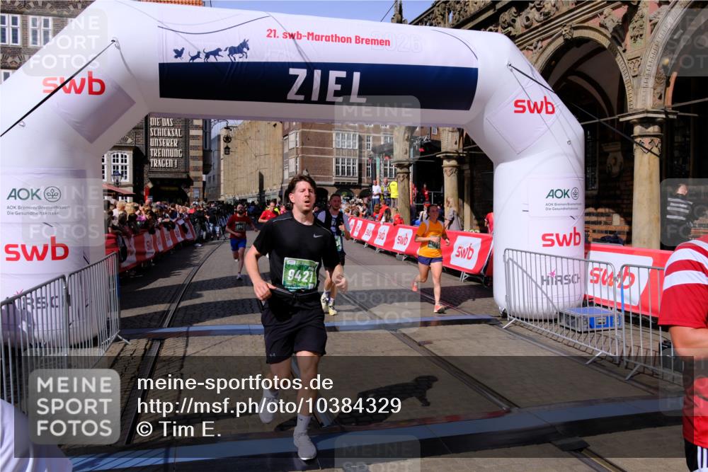 13.09.2026 - 21. swb-Marathon Bremen Tim E. http://msf.ph/oto/10384329 13.09.2026 13:22:09 Ziel 141, 572, 1209, 1254, 2051, 2397, 3290, 3338, 3695, 3774, 3934, 4581, 4735, 5193, 6865, 6976, 7098, 8438, 8947, 9059, 9421, 9599, 10120 meine-sportfotos.de