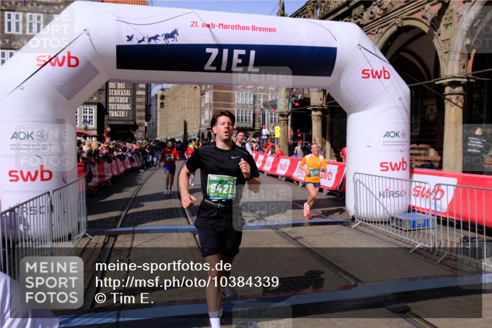 13.09.2026 - 21. swb-Marathon Bremen Tim E. http://msf.ph/oto/10384339 13.09.2026 13:22:09 Ziel 141, 572, 1209, 1254, 2051, 2397, 3290, 3338, 3695, 3774, 3934, 4581, 4735, 5193, 6865, 6976, 7098, 8438, 8947, 9059, 9421, 9599, 10120 meine-sportfotos.de