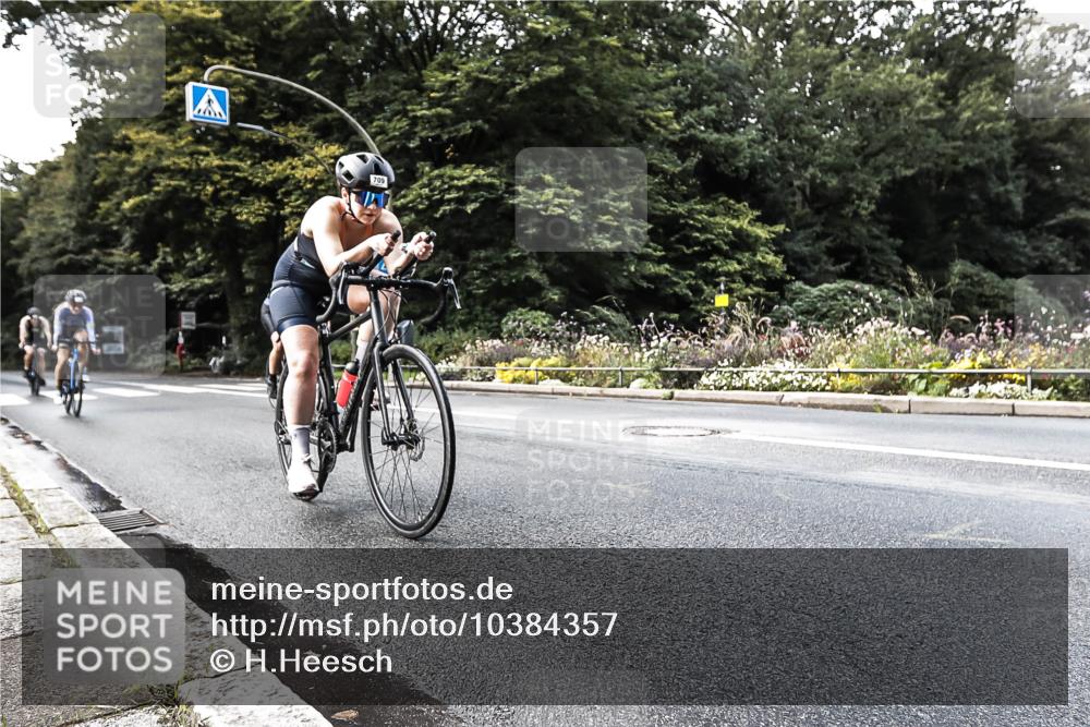 13.09.2026 - Stadtparktriathlon H.Heesch http://msf.ph/oto/10384357 13.09.2026 11:19:34 Radfahren 600, 612, 709, 733, 789, 812, 822 meine-sportfotos.de