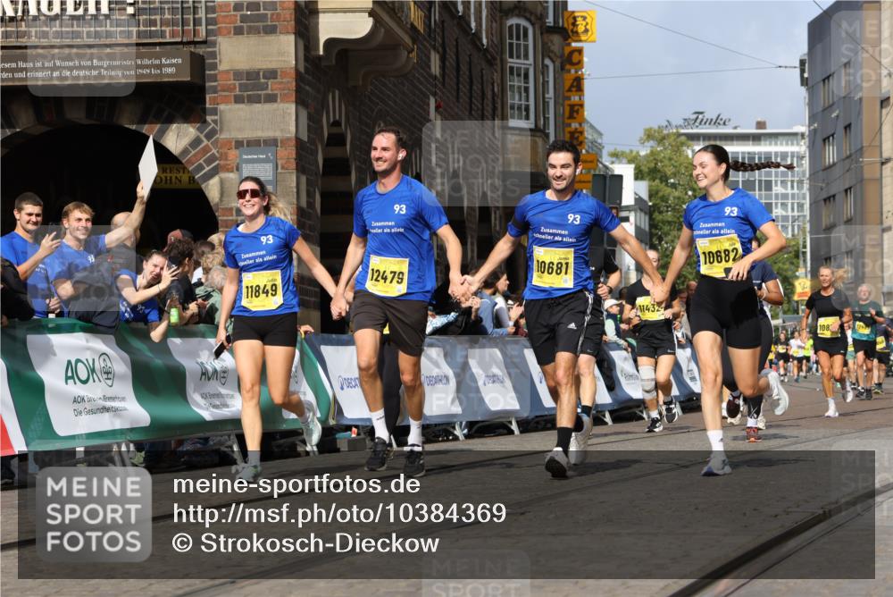 13.09.2026 - 21. swb-Marathon Bremen Strokosch-Dieckow http://msf.ph/oto/10384369 13.09.2026 11:06:27 Ziel 10204, 10375, 10619, 10662, 11029, 11132, 11156, 11460, 11674, 11690, 11775, 11786, 12186, 12486, 10323, 10654, 10795, 10849, 10989, 11021, 11240, 12146, 12485 meine-sportfotos.de