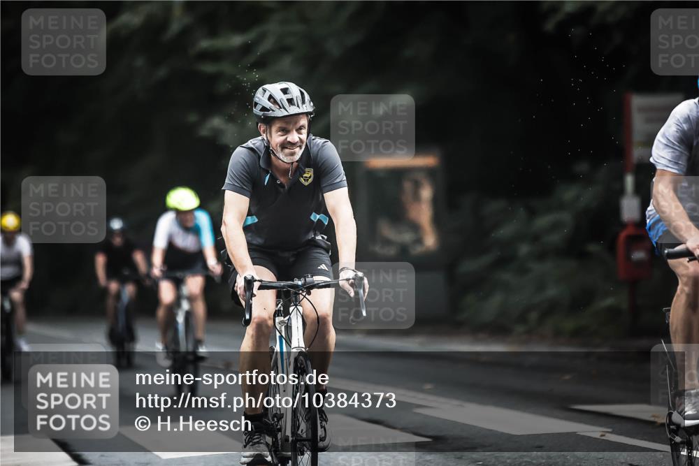 13.09.2026 - Stadtparktriathlon H.Heesch http://msf.ph/oto/10384373 13.09.2026 12:34:47 Radfahren 978, 1062, 1063, 1073, 1106, 1177, 1178, 1234 meine-sportfotos.de