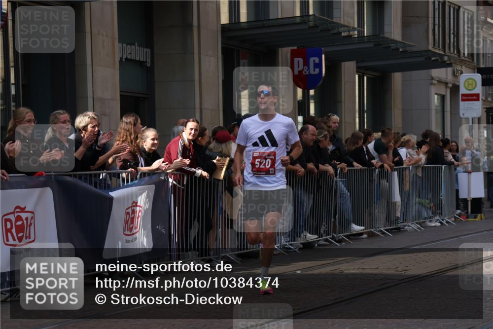 13.09.2026 - 21. swb-Marathon Bremen Strokosch-Dieckow http://msf.ph/oto/10384374 13.09.2026 12:50:32 Ziel 668, 1214, 1639, 520, 4232, 7692, 8075 meine-sportfotos.de