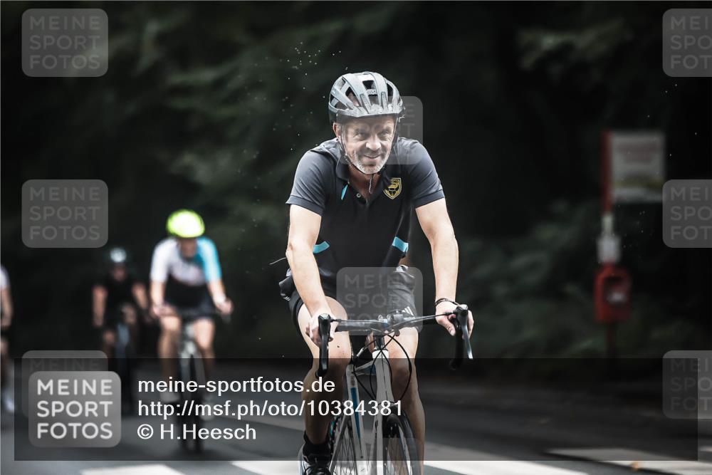 13.09.2026 - Stadtparktriathlon H.Heesch http://msf.ph/oto/10384381 13.09.2026 12:34:47 Radfahren 978, 1062, 1063, 1073, 1106, 1177, 1178, 1234 meine-sportfotos.de