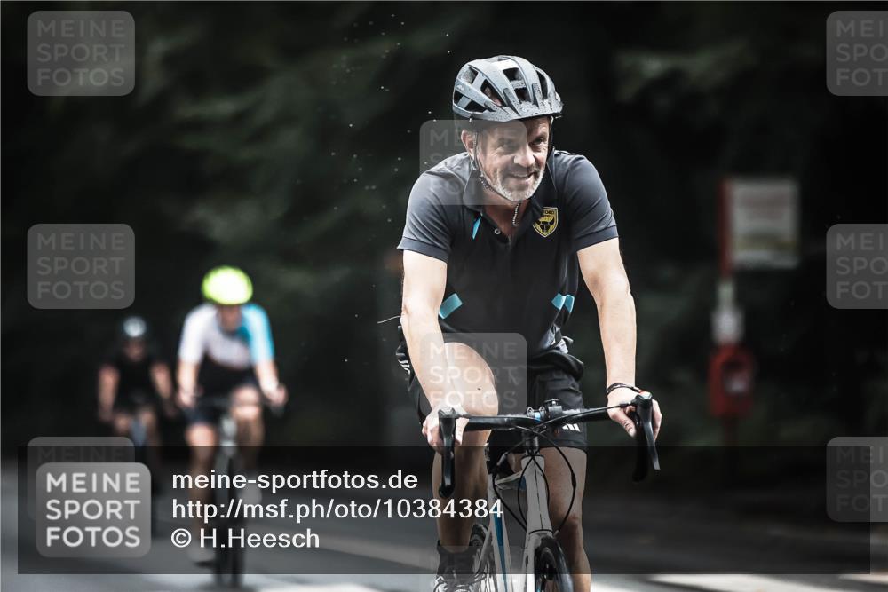 13.09.2026 - Stadtparktriathlon H.Heesch http://msf.ph/oto/10384384 13.09.2026 12:34:47 Radfahren 978, 1062, 1063, 1073, 1106, 1177, 1178, 1234 meine-sportfotos.de