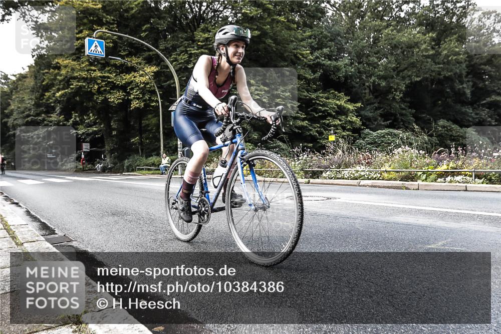 13.09.2026 - Stadtparktriathlon H.Heesch http://msf.ph/oto/10384386 13.09.2026 11:19:45 Radfahren 591, 788 meine-sportfotos.de