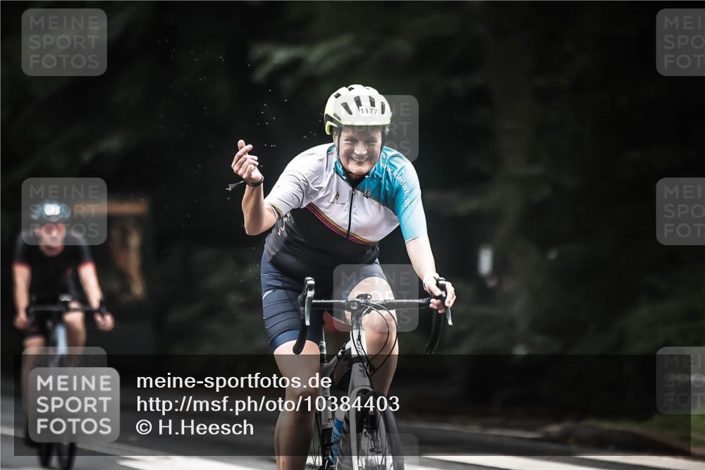 13.09.2026 - Stadtparktriathlon H.Heesch http://msf.ph/oto/10384403 13.09.2026 12:34:49 Radfahren 978, 1062, 1063, 1073, 1177, 1178, 1234 meine-sportfotos.de
