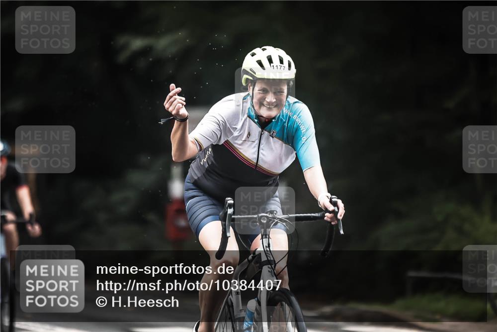 13.09.2026 - Stadtparktriathlon H.Heesch http://msf.ph/oto/10384407 13.09.2026 12:34:49 Radfahren 978, 1062, 1063, 1073, 1177, 1178, 1234 meine-sportfotos.de