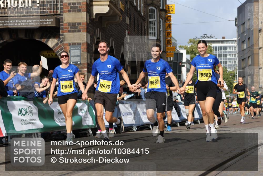 13.09.2026 - 21. swb-Marathon Bremen Strokosch-Dieckow http://msf.ph/oto/10384415 13.09.2026 11:06:27 Ziel 10204, 10375, 10619, 10662, 11029, 11132, 11156, 11460, 11674, 11690, 11775, 11786, 12186, 12486, 10323, 10654, 10795, 10849, 10989, 11021, 11240, 12146, 12485 meine-sportfotos.de