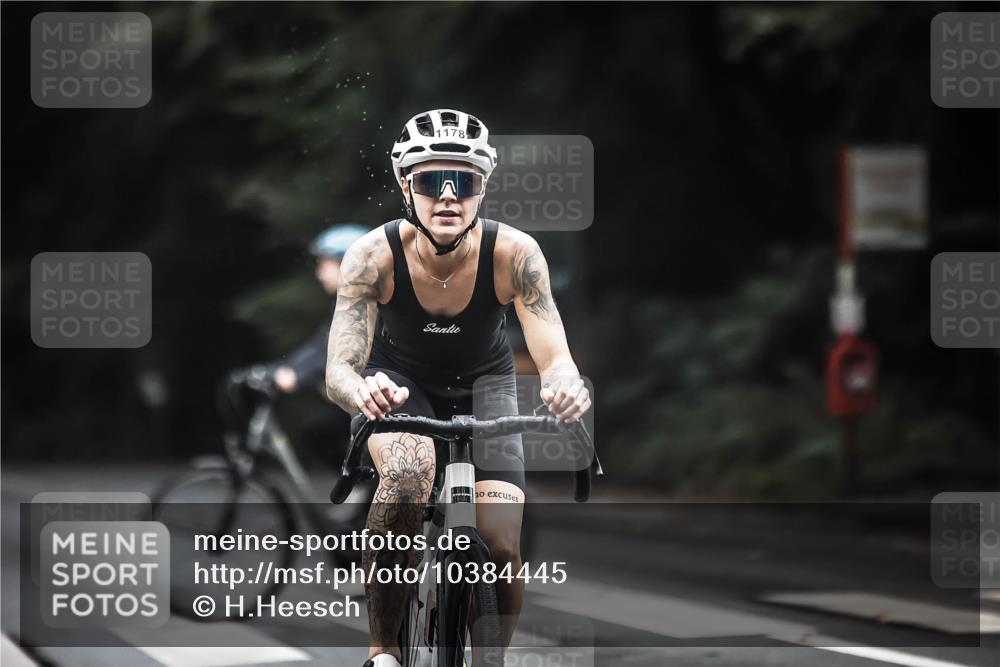 13.09.2026 - Stadtparktriathlon H.Heesch http://msf.ph/oto/10384445 13.09.2026 12:34:52 Radfahren 978, 1062, 1063, 1177, 1178, 1234 meine-sportfotos.de