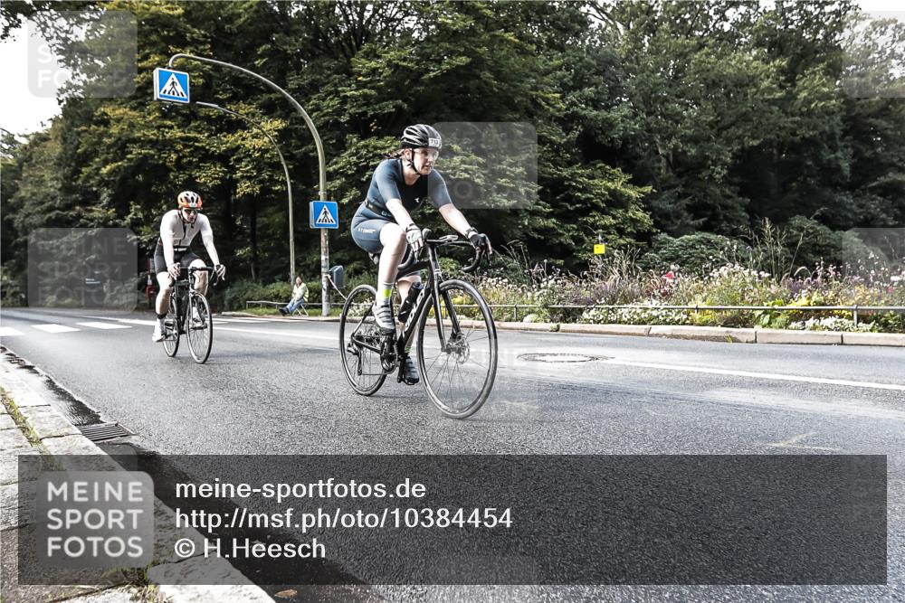 13.09.2026 - Stadtparktriathlon H.Heesch http://msf.ph/oto/10384454 13.09.2026 11:20:09 Radfahren 510, 713, 796 meine-sportfotos.de