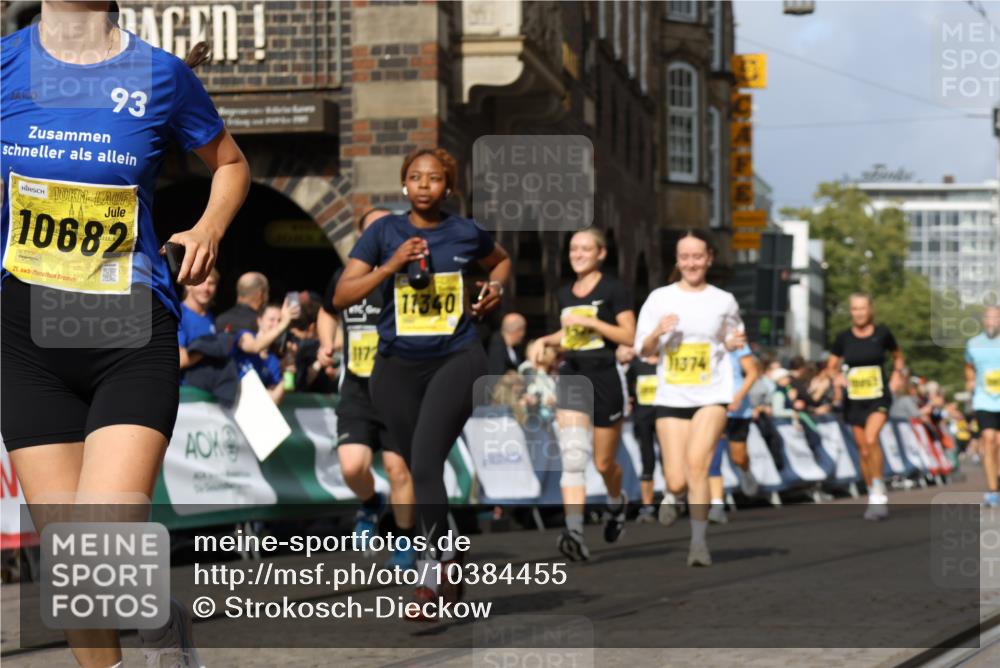 13.09.2026 - 21. swb-Marathon Bremen Strokosch-Dieckow http://msf.ph/oto/10384455 13.09.2026 11:06:30 Ziel 10204, 10375, 10376, 10662, 10681, 10682, 11029, 11156, 11460, 11674, 11690, 11775, 11786, 11849, 12479, 12486, 10323, 10654, 10795, 10849, 10989, 11021, 11240, 11370, 12146 meine-sportfotos.de