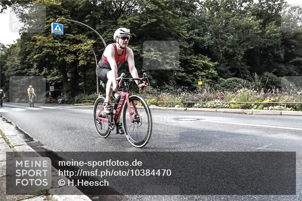 13.09.2026 - Stadtparktriathlon H.Heesch http://msf.ph/oto/10384470 13.09.2026 11:20:15 Radfahren 589, 597, 702 meine-sportfotos.de