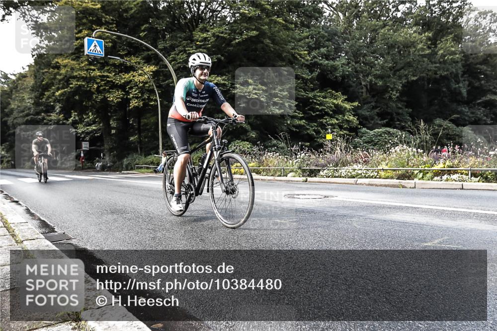 13.09.2026 - Stadtparktriathlon H.Heesch http://msf.ph/oto/10384480 13.09.2026 11:20:18 Radfahren 589, 596, 597, 702 meine-sportfotos.de
